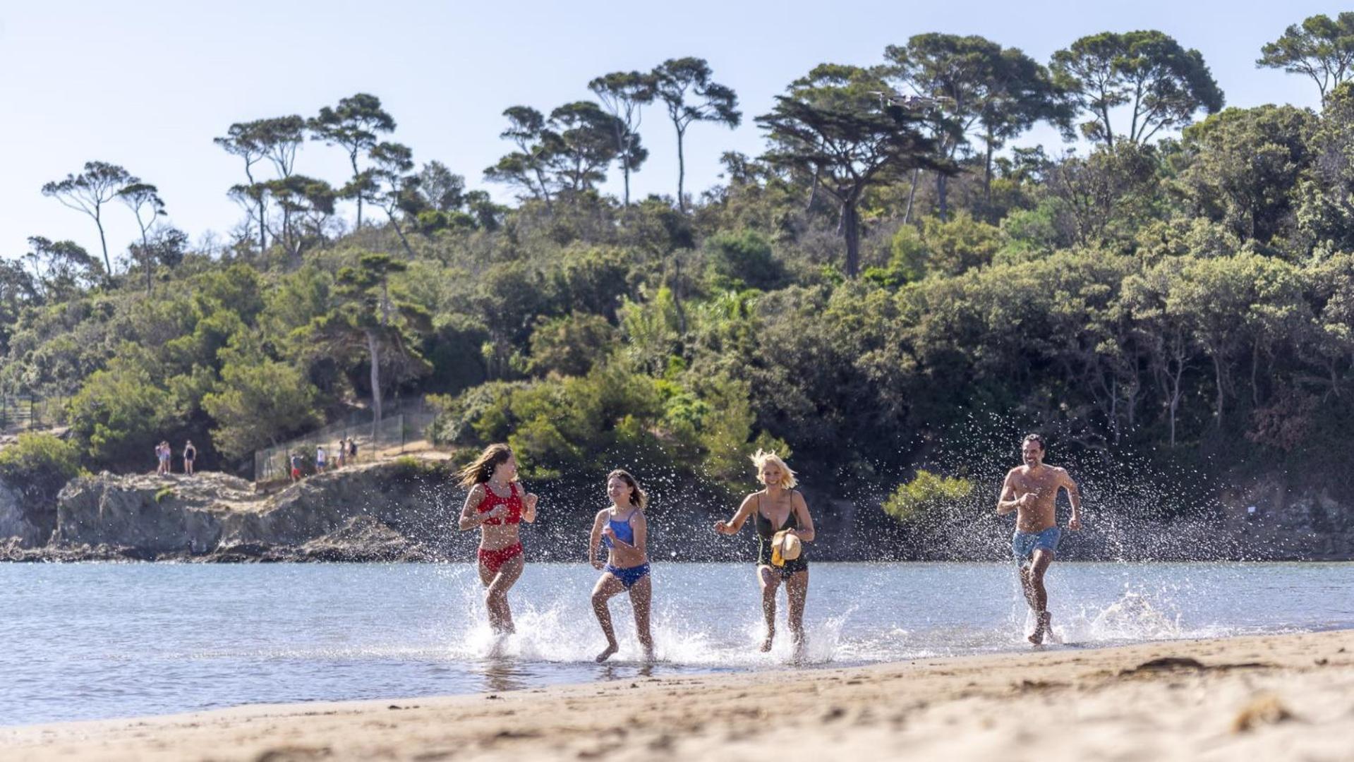 Camping La Bergerie Plage Hyères Екстериор снимка